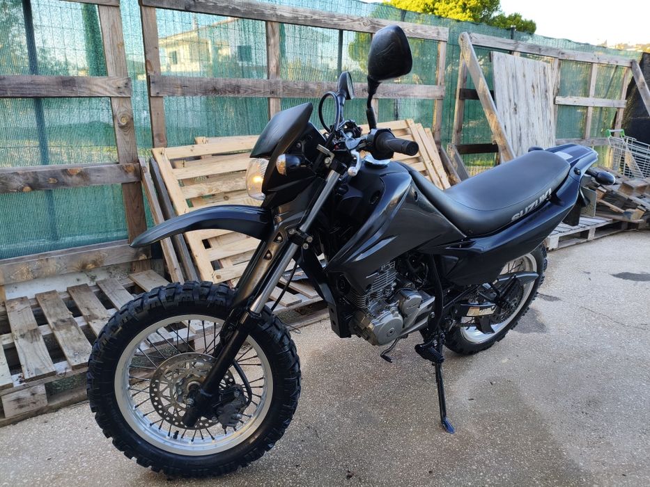 Suzuki DR 125 SM