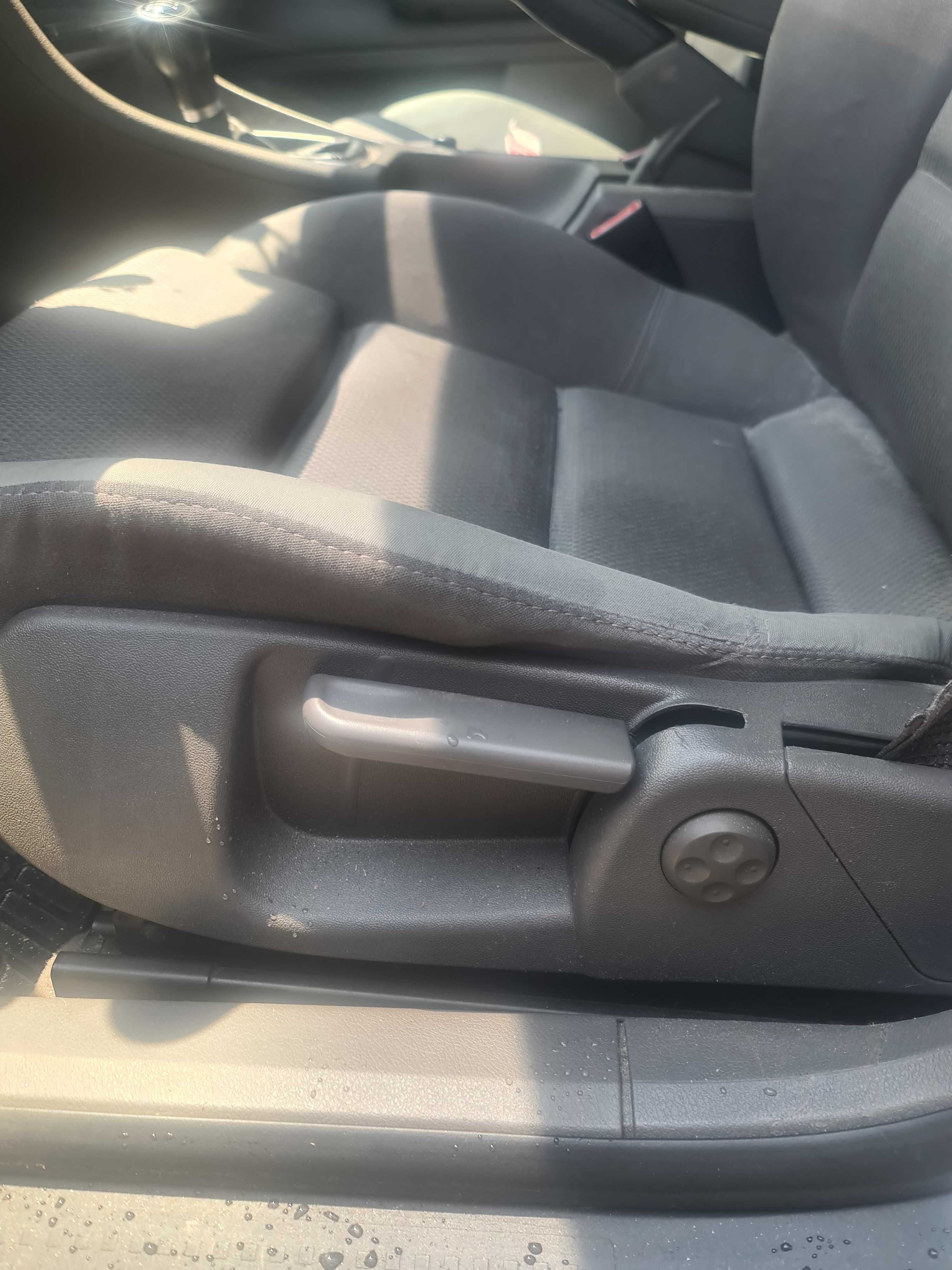 Audi A4 1.9 TDI com vários extras.