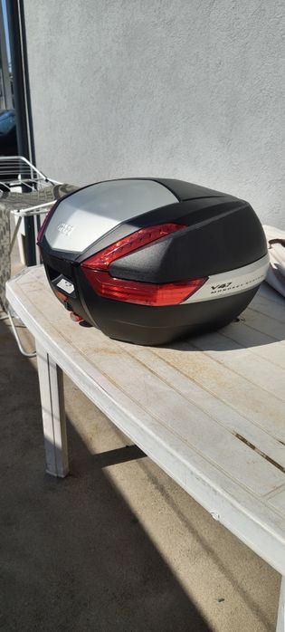 Top Case GIVI Monokey V47