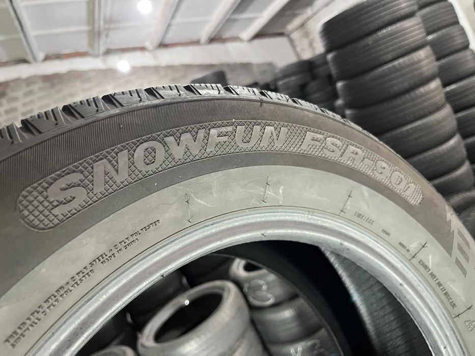 GS901 Зимові шини 225/60r17 Fortune SnowFun FSR-901 комплект резина