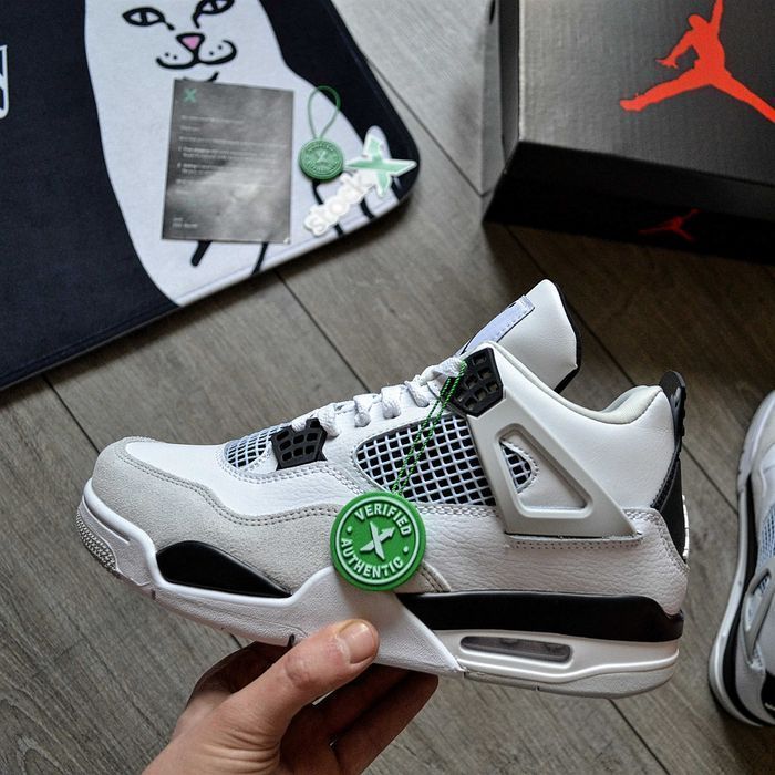 Мужские кроссовки Nike Air Jordan 4 'Military Black' Размеры 40-45