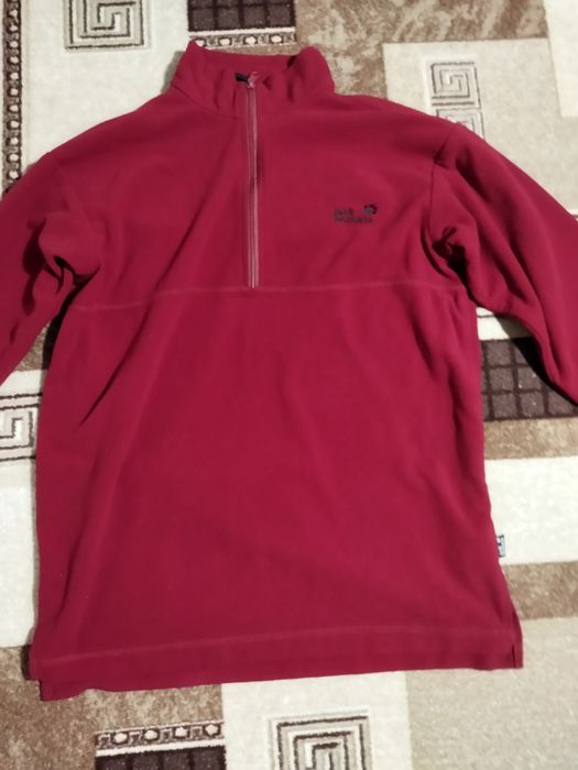 Продаю флиску Jack Wolfskin