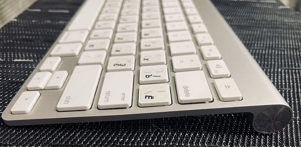 Клавиатура Apple A1314 Wireless Keyboard (aluminium)