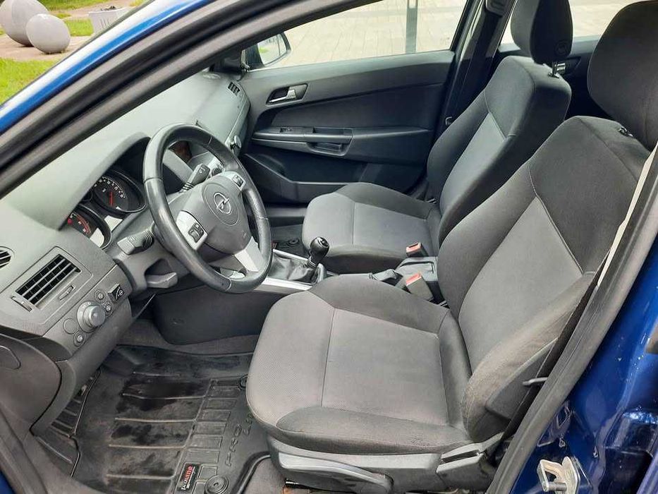 Opel Astra 1.4 Gaz. Rok 2010