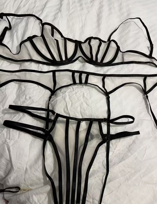 Комплекти жіночої білизни