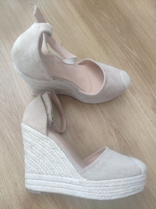 Nowe espadryle na koturnie