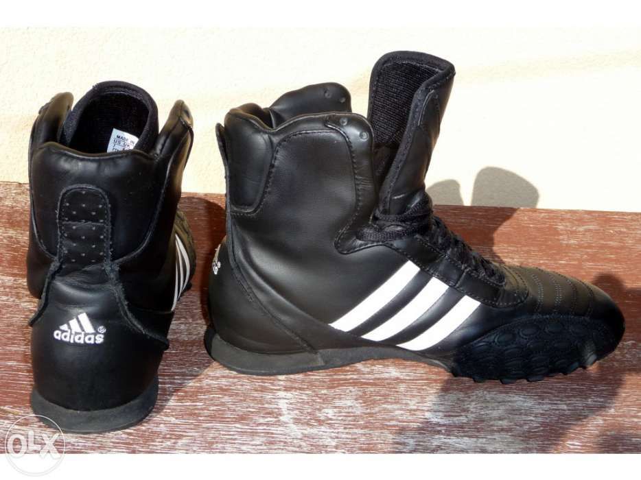 Botas Adidas Pretas