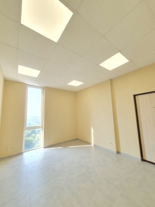 Продам видовой офис, БЦ Цивилизация, центр, улица Мечникова