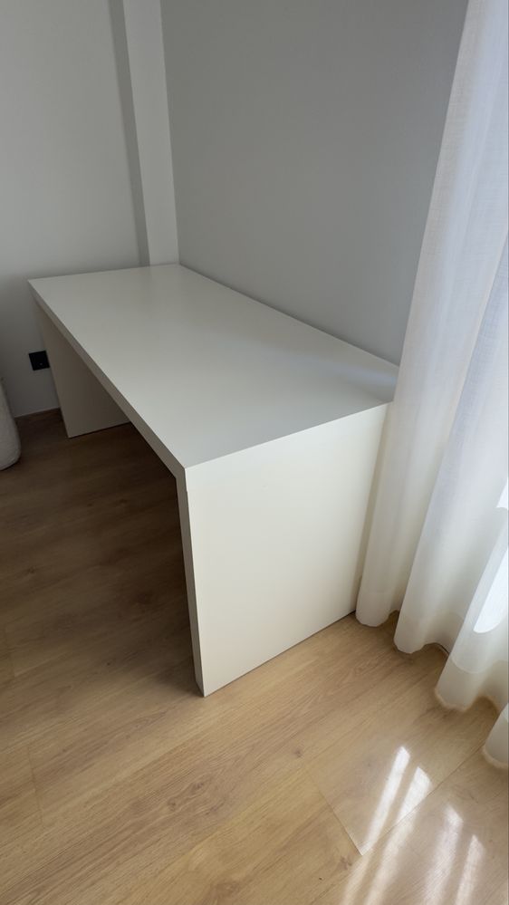 Secretaria mesa IKEA branca