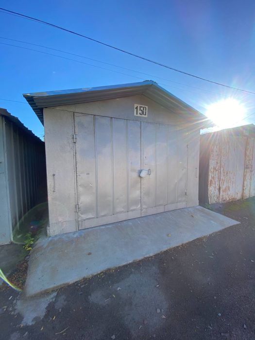 Продам железный гараж