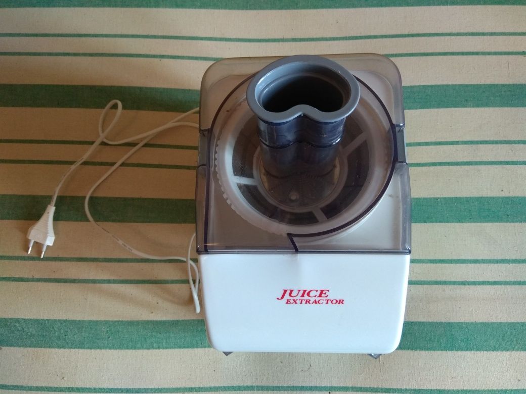 Новая соковыжималка Juice Extractor