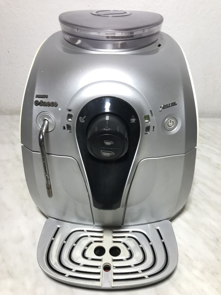 Кавомашина Saeco Xsmall.