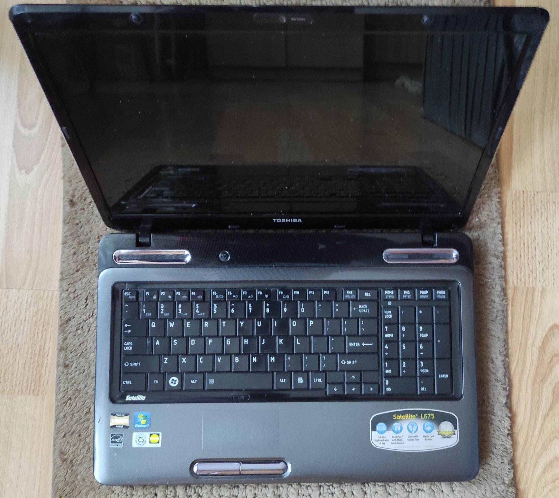 Toshiba L675D-S7052 17"