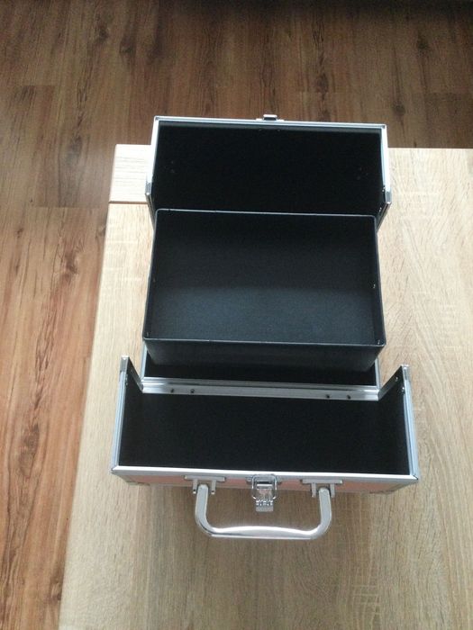 Kuferek na biżuterię/drobiazgi