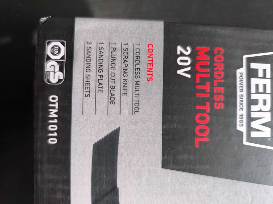 Ferramenta multifunções nova