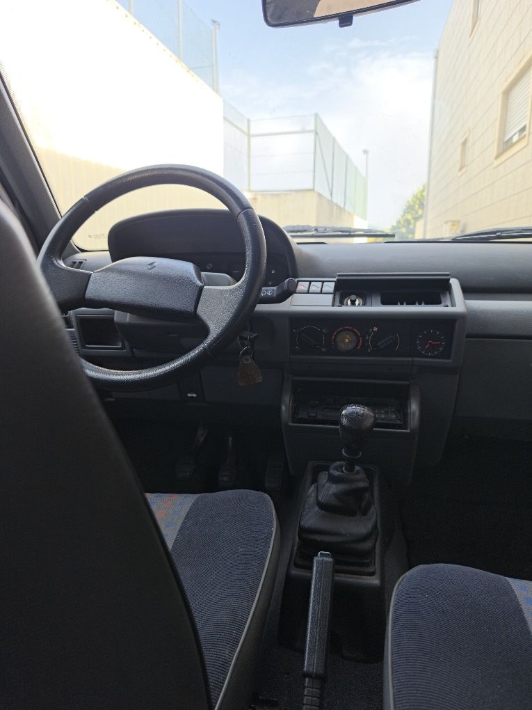 Renault CLIO 1992 (ótimo estado)