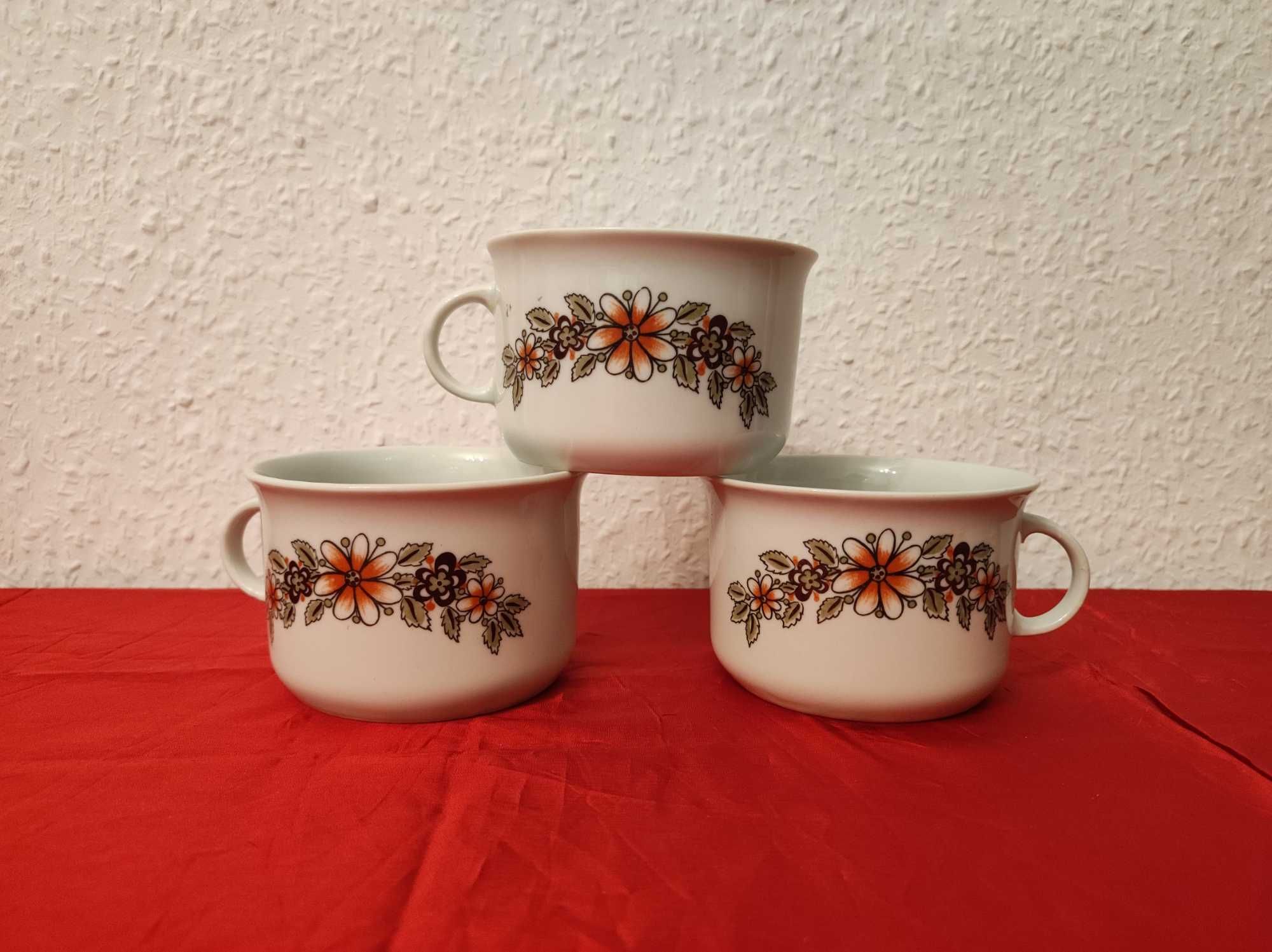 3 kubeczki porcelana PRL