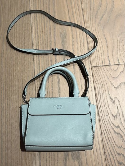 Malinha Guess nova