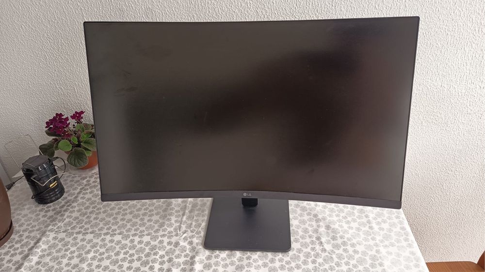Monitor LG curvo 32