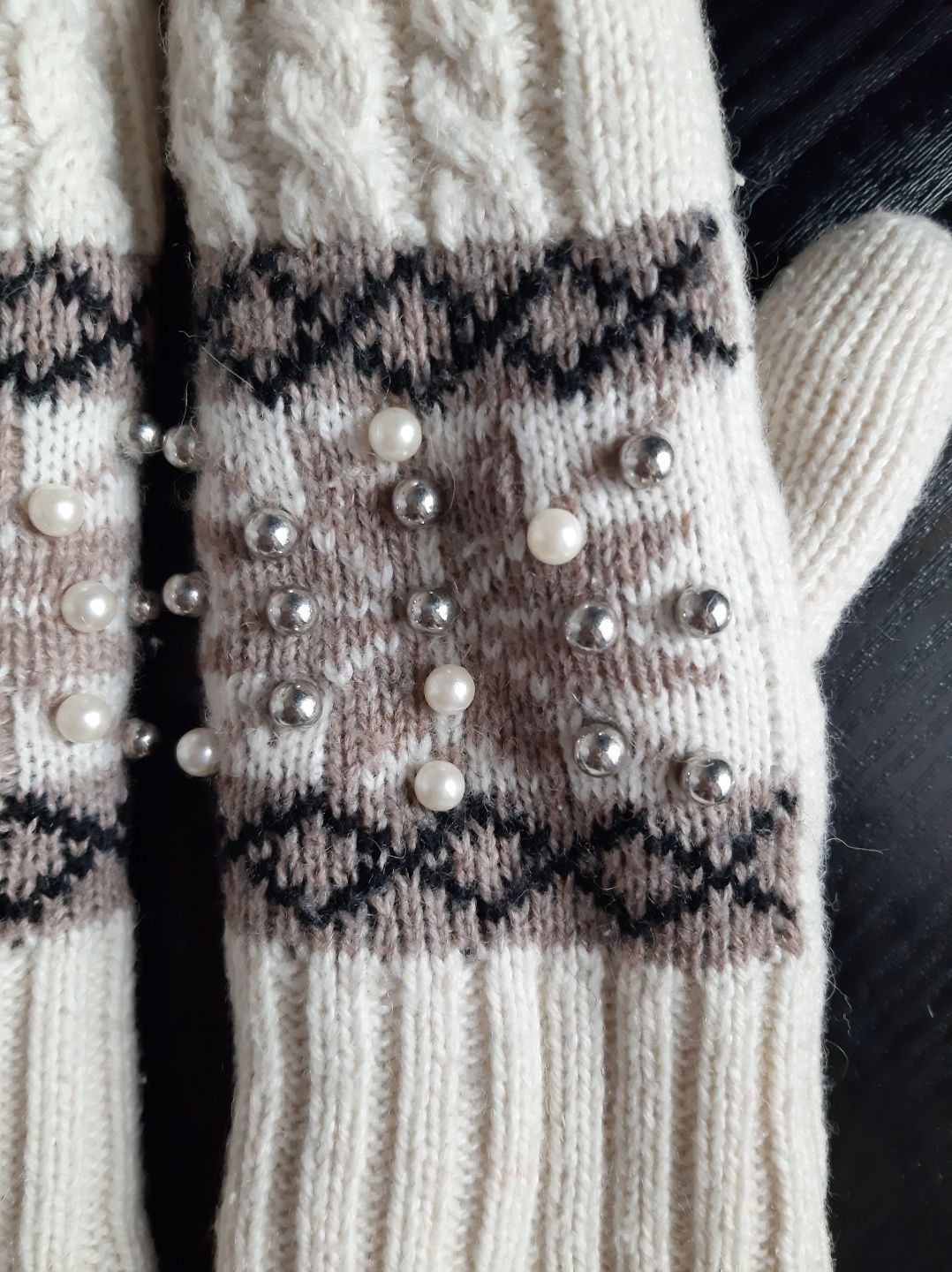 Kremowe ciepłe rękawiczki z polarem, zimowy wzór
