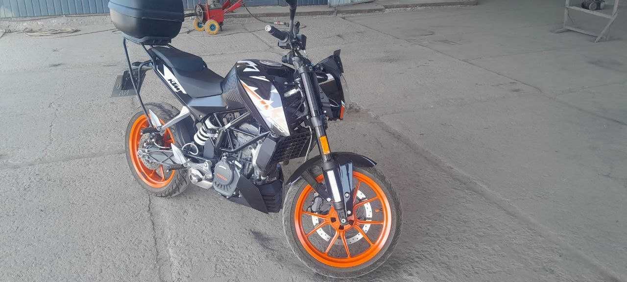 KTM DUKE 200 2021