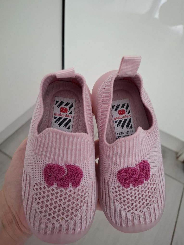 Pudrowe buty elefanten 21