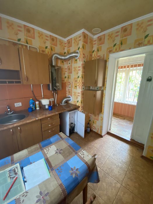 Продам 2-х кім, квартиру по вул. Лісна