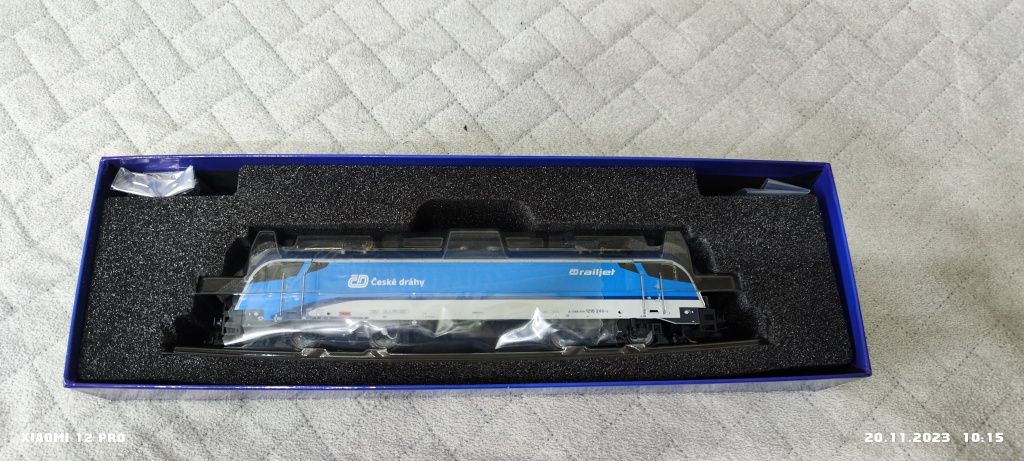 Lokomotywa Railjet CD Drahy Roco H0
