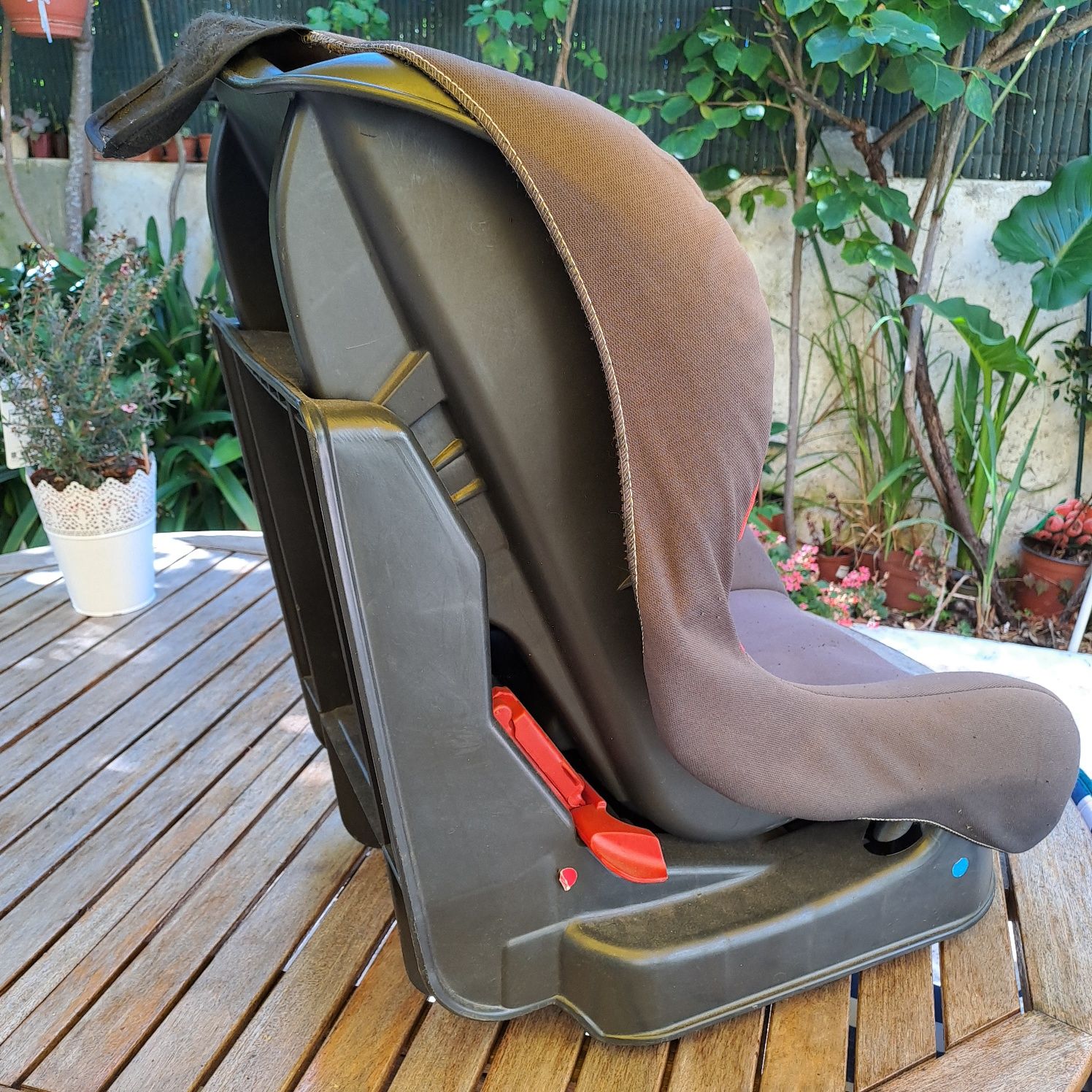 Cadeira de bebé para carro usada, marca izzigo