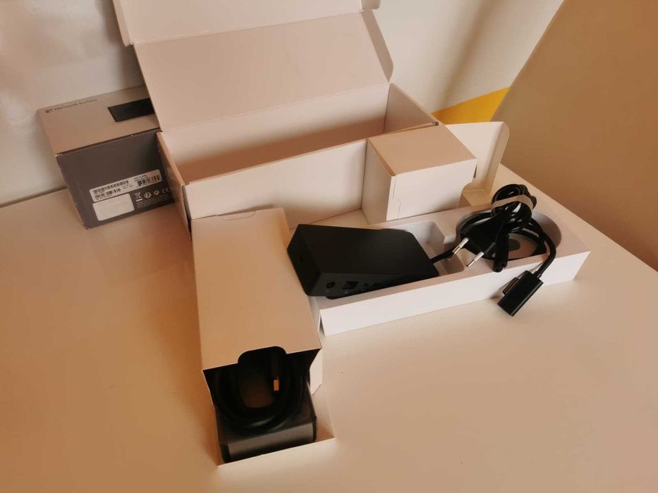 Microsoft Surface Laptop 5 Enterprise + stacja Dock-2 - stan idealny!
