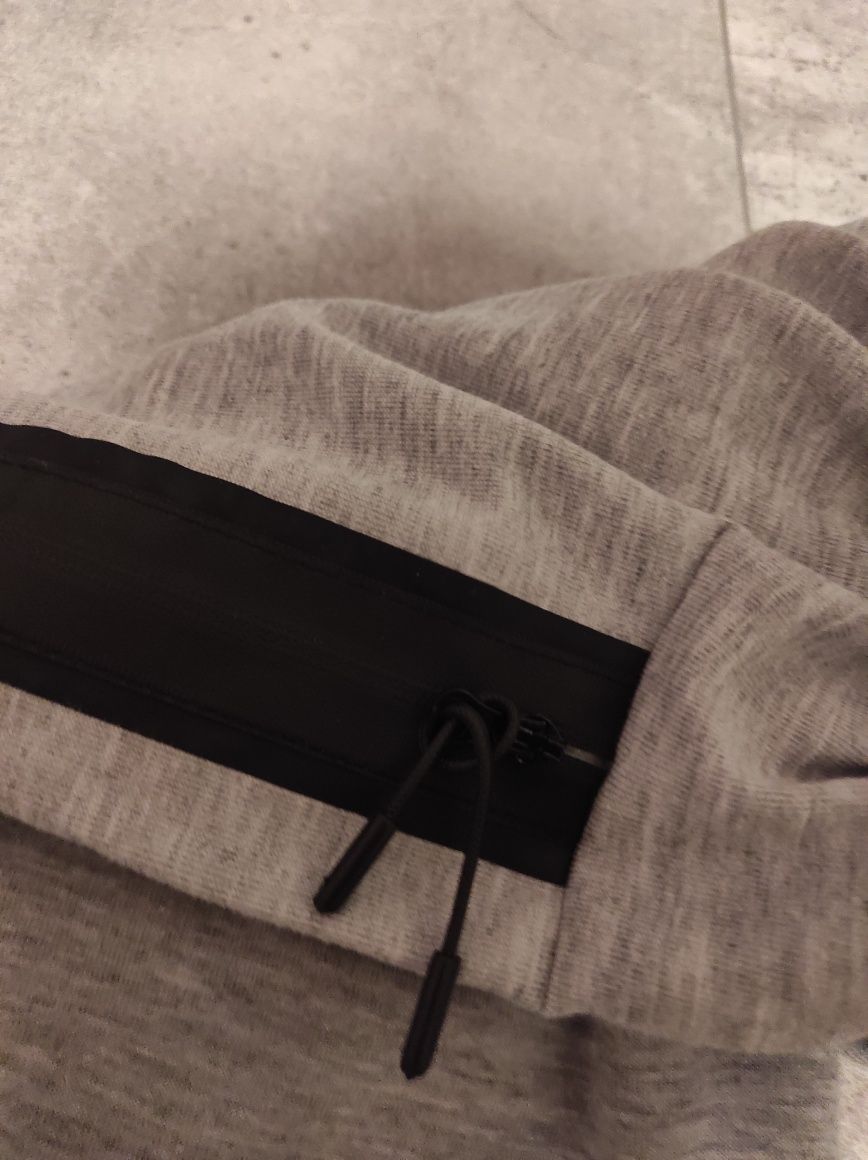 Spodnie Nike tech fleece szare