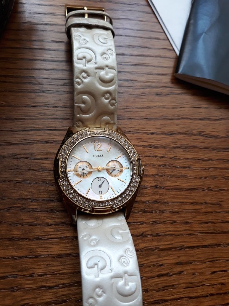 Годинник Guess часы