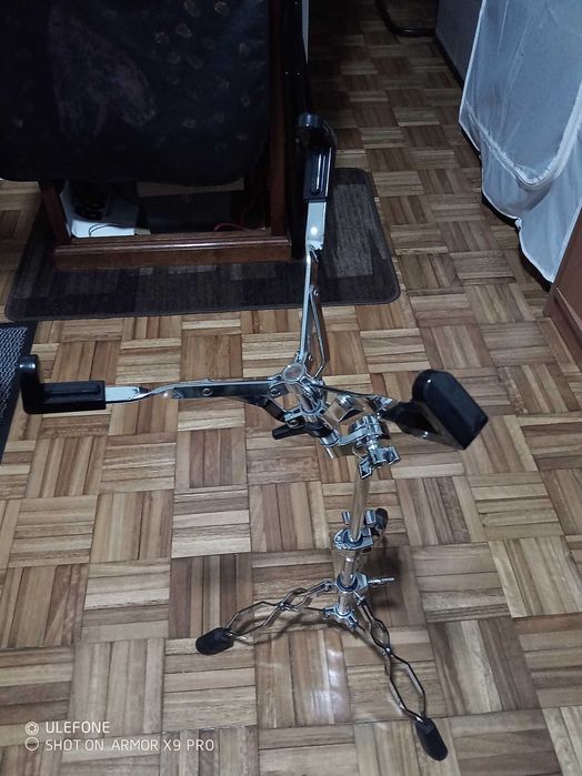 Suporte Tripé para Tarola da Gibraltar como novo.