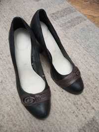 Женские кожаные туфли фирмы Tanssico