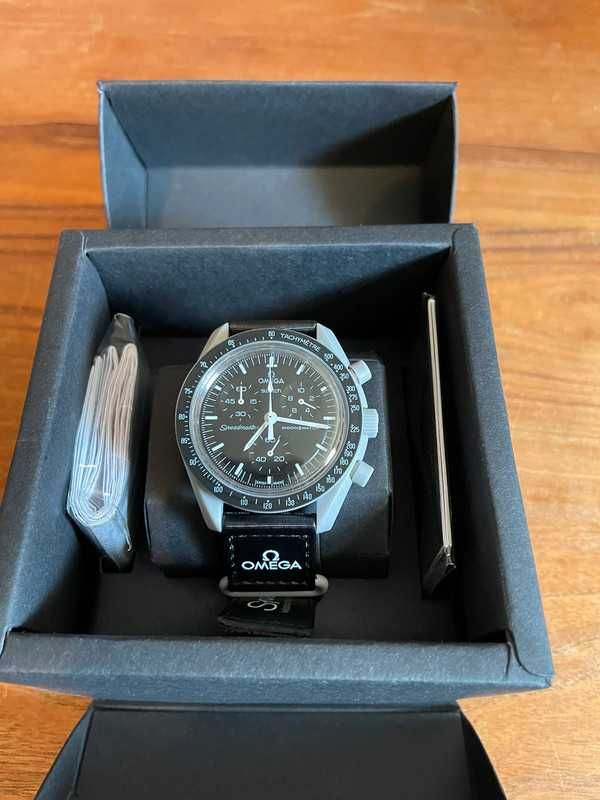 Księżyc x Omega Swatch SO33M100 – Mistyczny Czas