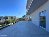 Apt. T2 Novo c/ terraço e garagem