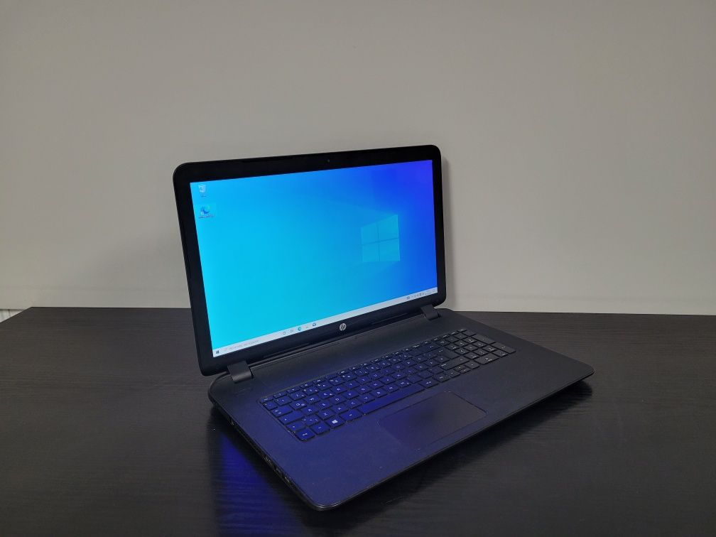Komputer Laptop HP - AMD a6 / Radeon r4 / 8gb ram / dysk 500gb / 17,3"