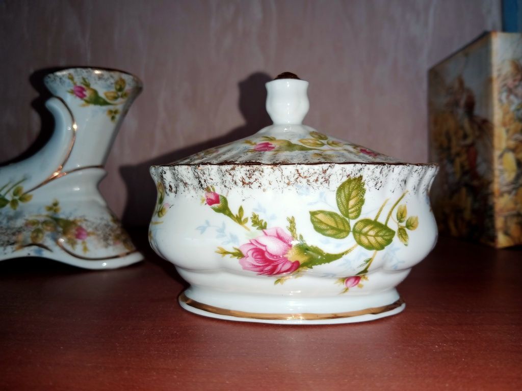 Chodzież porcelana komplet