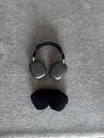 Headfones max.
