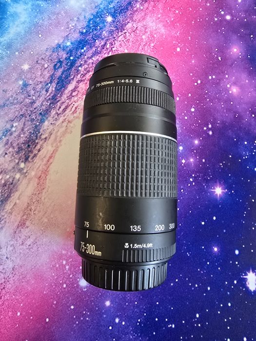 Objetiva Canon Ef-EFs 75-300