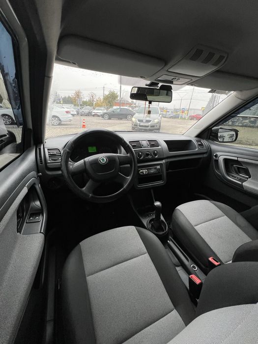 Skoda Fabia 2012 рік