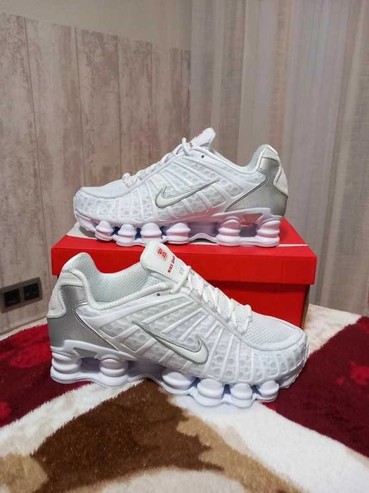 "Buty damskie Trampki"Nike Shox TL White Metallic Silver Rozmiar 44
