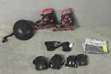 Kit Patins em Linha + Proteções | Tam 30-32 | Play 5 - Red & Black