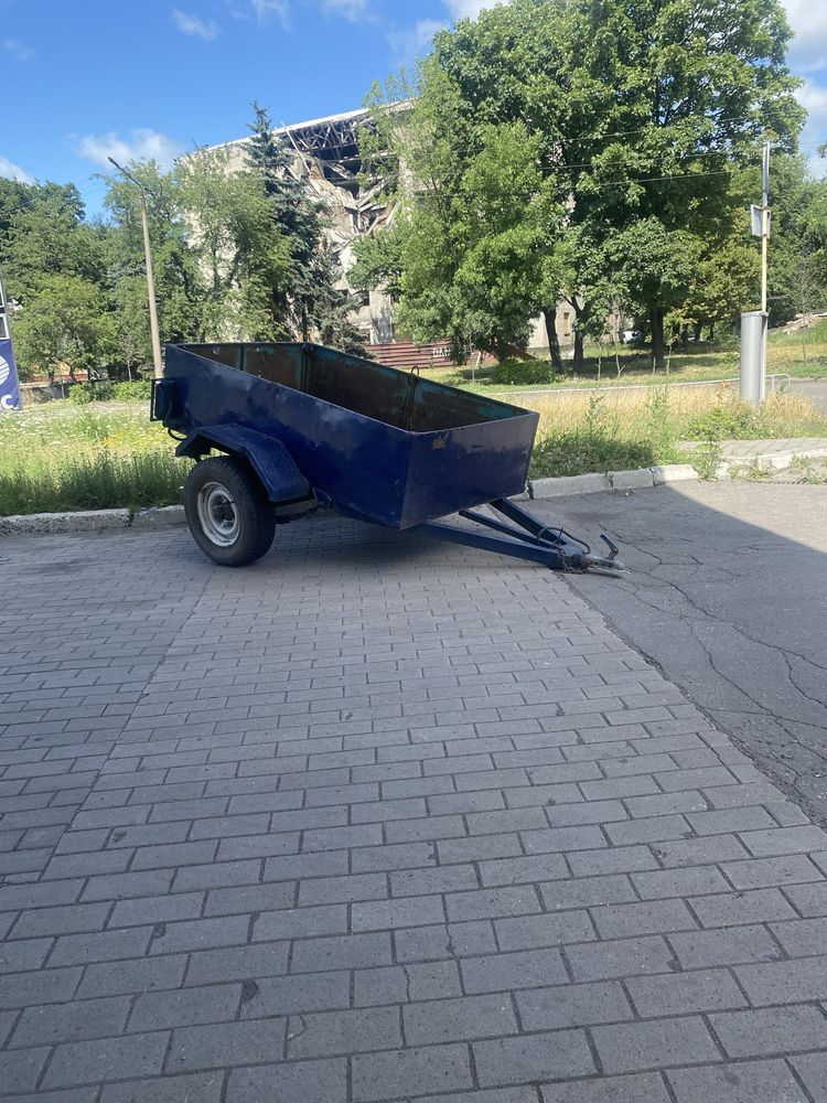 Продам крепкий усиленный прицеп с документами