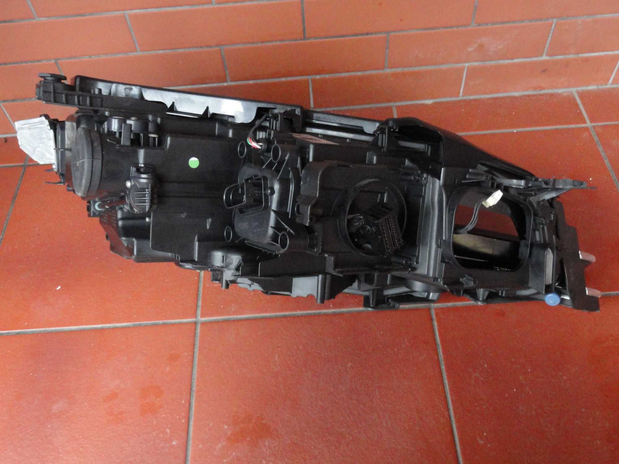 VW Arteon Reflektor Lewy Full LED 17-