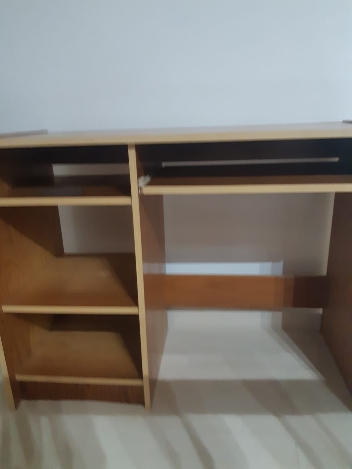 Vendo secretária