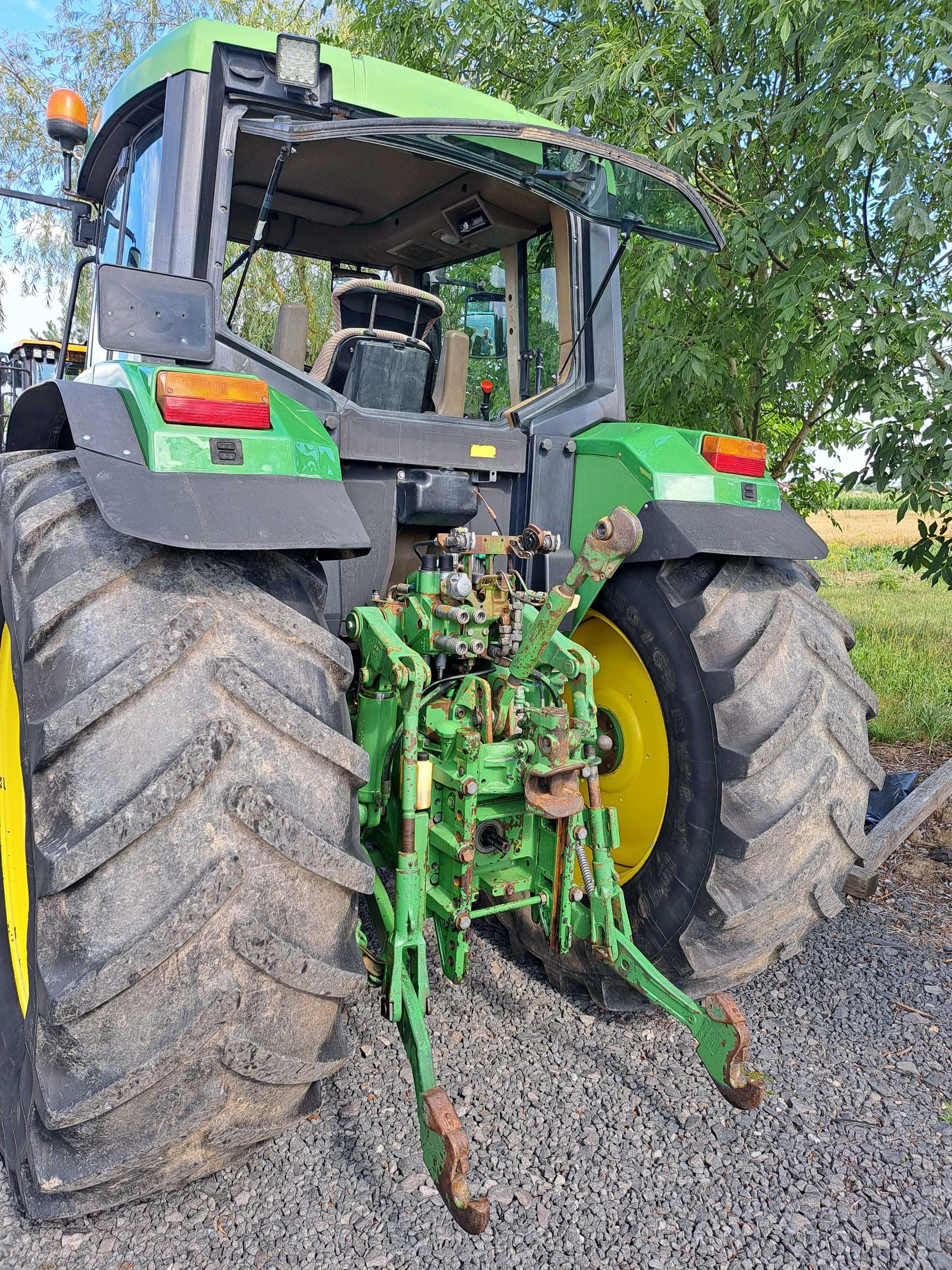 Traktor John Deere 6600