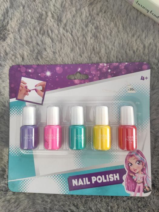 Lakiery do paznokci dla dziewczynki