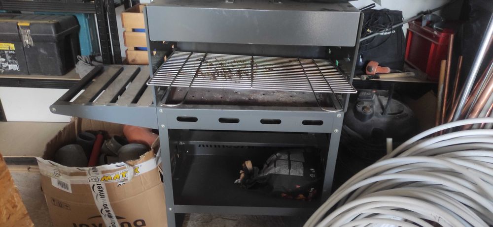 Grill węglowy sprzedam