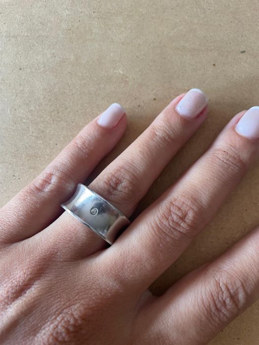 Anel com diamante